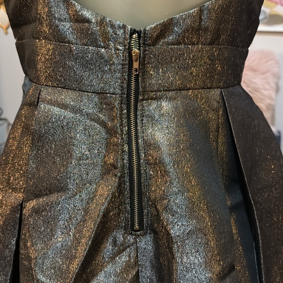 Fashion Nova Metallic Bronze Dress: Size Medium, Strapless and Super Cute 🥰 - Picture 13 of 13